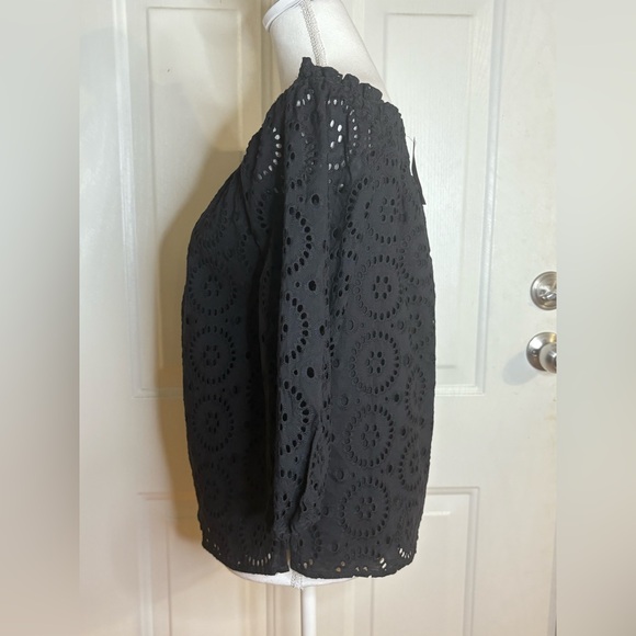 Ann Taylor Factory Black Eyelet Top 100% Cotton NWT size Small - Picture 3 of 10